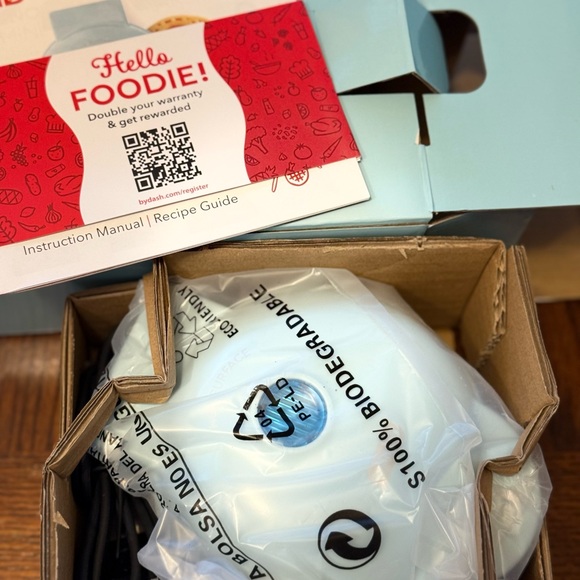 Mini holiday waffle and pizzelle makers - Picture 3 of 4